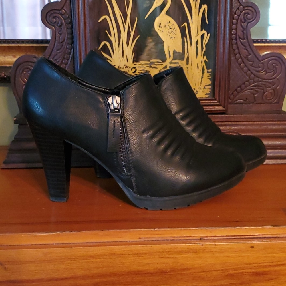 Booties - Picture 2 of 4